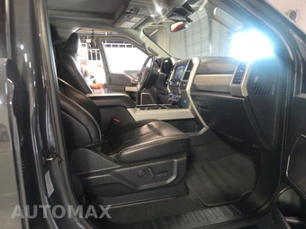 2021 Ford Super Duty F-250 Lariat Crew Cab Medium Bed - miniatura 14