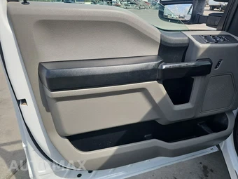 2021 Ford Super Duty F-250 XL Crew Cab Long Bed - miniatura 9