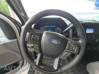 2021 Ford Super Duty F-250 XL Crew Cab Long Bed - miniatura 10