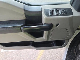 2021 Ford Super Duty F-250 XL Crew Cab Long Bed - miniatura 9
