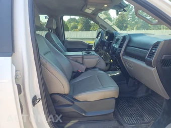 2021 Ford Super Duty F-250 XL Crew Cab Long Bed - miniatura 8