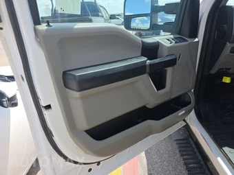 2021 Ford Super Duty F-250 XL Crew Cab Long Bed - miniatura 9