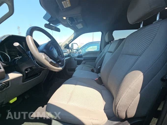 2021 Ford Super Duty F-250 XLT Crew Cab Medium Bed - miniatura 7