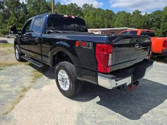 2021 Ford Super Duty F-250 XLT Crew Cab Medium Bed - miniatura 2