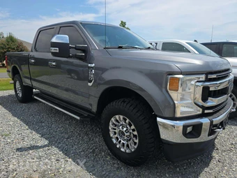 2021 Ford Super Duty F-250 XLT Crew Cab Medium Bed - miniatura 4