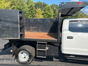 2021 Ford Super Duty F-350 Cab Chassis XL Crew Cab DRW - miniatura 18