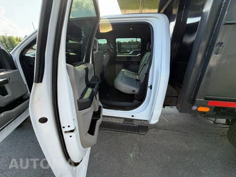 2021 Ford Super Duty F-350 Cab Chassis XL Crew Cab DRW - miniatura 42
