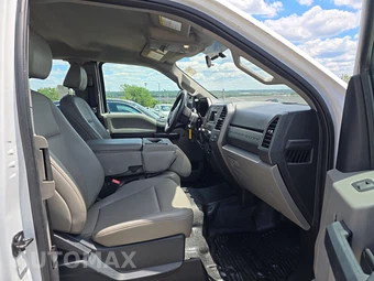 2021 Ford Super Duty F-350 Cab Chassis XL Extended Cab w/Rear Doors DRW - miniatura 8