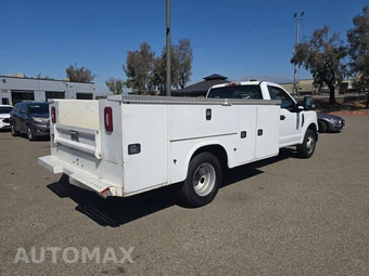 2021 Ford Super Duty F-350 Cab Chassis XL Regular Cab DRW - miniatura 4