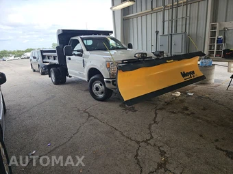 2021 Ford Super Duty F-350 Cab Chassis XL Regular Cab DRW - miniatura 3