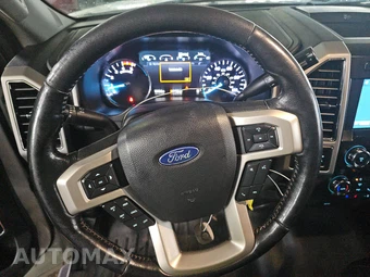 2021 Ford Super Duty F-350 Lariat Crew Cab Long Bed - miniatura 10