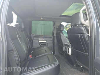 2021 Ford Super Duty F-350 Lariat Crew Cab Medium Bed - miniatura 16