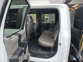 2021 Ford Super Duty F-450 Cab Chassis XL Crew Cab DRW - miniatura 13