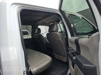 2021 Ford Super Duty F-450 Cab Chassis XL Crew Cab DRW - miniatura 15
