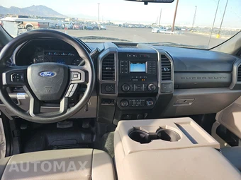 2021 Ford Super Duty F-450 Cab Chassis XL Crew Cab DRW - miniatura 11