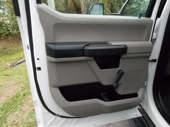 2021 Ford Super Duty F-450 Cab Chassis XL Crew Cab DRW - miniatura 21