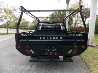 2021 Ford Super Duty F-450 Cab Chassis XL Crew Cab DRW - miniatura 6