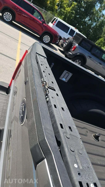 2021 Ford Super Duty F-450 Lariat Crew Cab Long Bed DRW - miniatura 26