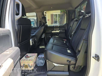 2021 Ford Super Duty F-450 Lariat Crew Cab Long Bed DRW - miniatura 13