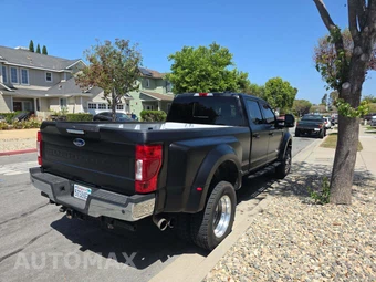 2021 Ford Super Duty F-450 Lariat Crew Cab Long Bed DRW - miniatura 3