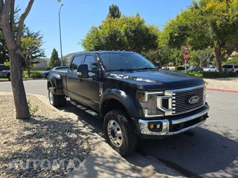 2021 Ford Super Duty F-450 Lariat Crew Cab Long Bed DRW - miniatura 4
