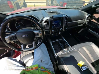 2021 Ford Super Duty F-450 Platinum Crew Cab Long Bed DRW - miniatura 10