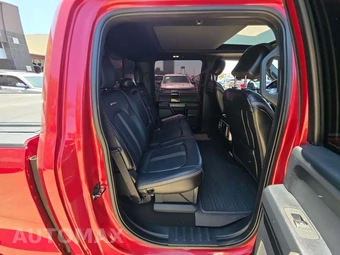 2021 Ford Super Duty F-450 Platinum Crew Cab Long Bed DRW - miniatura 16