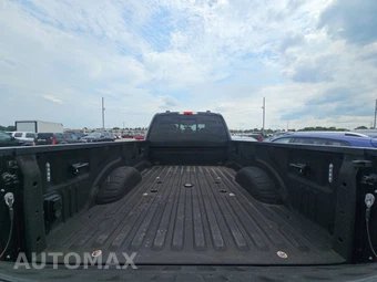 2021 Ford Super Duty F-450 Platinum Crew Cab Long Bed DRW - miniatura 16