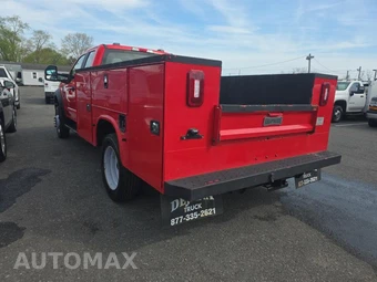 2021 Ford Super Duty F-550 Cab Chassis XL Extended Cab w/Rear Doors DRW - miniatura 6