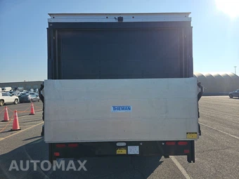 2021 Ford Super Duty F-550 Cab Chassis XL Regular Cab DRW - miniatura 16