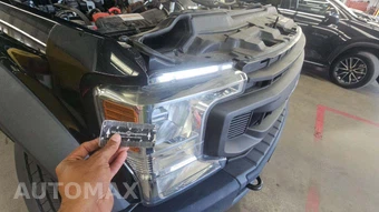 2021 Ford Super Duty F-550 Cab Chassis XL Regular Cab DRW - miniatura 20
