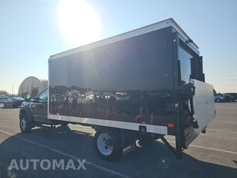 2021 Ford Super Duty F-550 Cab Chassis XL Regular Cab DRW - miniatura 6