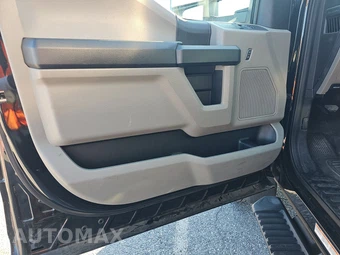 2021 Ford Super Duty F-550 Cab Chassis XL Regular Cab DRW - miniatura 9