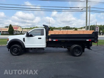 2021 Ford Super Duty F-550 Cab Chassis XL Regular Cab DRW - miniatura 16
