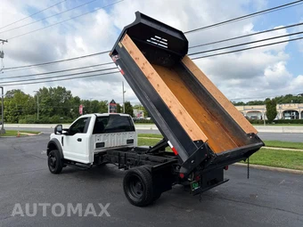 2021 Ford Super Duty F-550 Cab Chassis XL Regular Cab DRW - miniatura 19