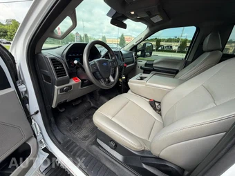 2021 Ford Super Duty F-550 Cab Chassis XL Regular Cab DRW - miniatura 33