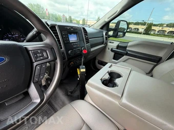 2021 Ford Super Duty F-550 Cab Chassis XL Regular Cab DRW - miniatura 35