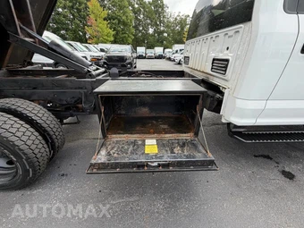 2021 Ford Super Duty F-550 Cab Chassis XL Regular Cab DRW - miniatura 60