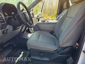2021 Ford Super Duty F-550 Cab Chassis XL Regular Cab DRW - miniatura 19