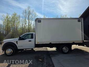 2021 Ford Super Duty F-550 Cab Chassis XL Regular Cab DRW - miniatura 3
