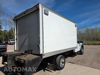 2021 Ford Super Duty F-550 Cab Chassis XL Regular Cab DRW - miniatura 6