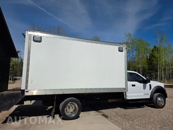 2021 Ford Super Duty F-550 Cab Chassis XL Regular Cab DRW - miniatura 7