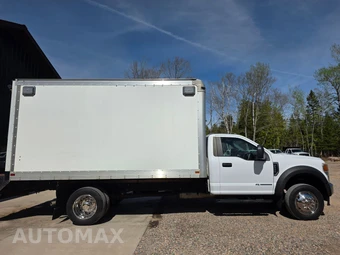 2021 Ford Super Duty F-550 Cab Chassis XL Regular Cab DRW - miniatura 8