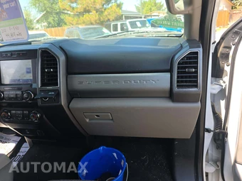 2021 Ford Super Duty F-550 Cab Chassis XLT Regular Cab DRW - miniatura 13
