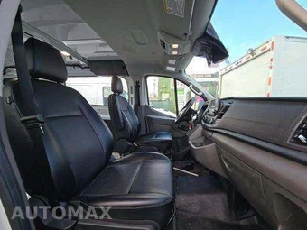 2021 Ford Transit 150 Cargo Van Low Roof 130.0" WB - miniatura 17