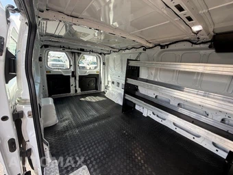 2021 Ford Transit 150 Cargo Van Low Roof 148.0" WB - miniatura 10