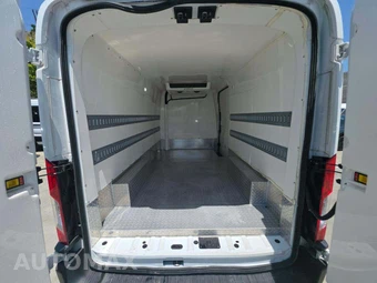2021 Ford Transit 150 Cargo Van Medium Roof 148.0" WB - miniatura 10
