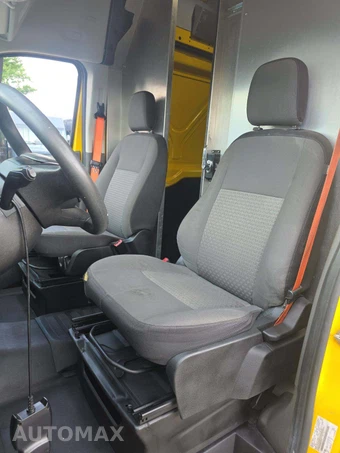 2021 Ford Transit 250 Cargo Van High Roof 148.0" WB - miniatura 6
