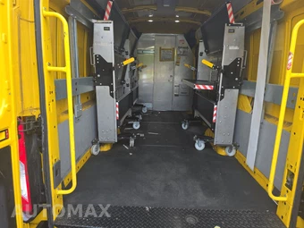 2021 Ford Transit 250 Cargo Van High Roof 148.0" WB - miniatura 16