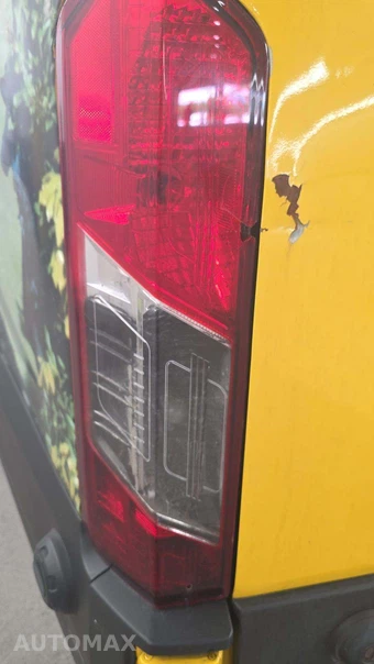 2021 Ford Transit 250 Cargo Van High Roof 148.0" WB - miniatura 32